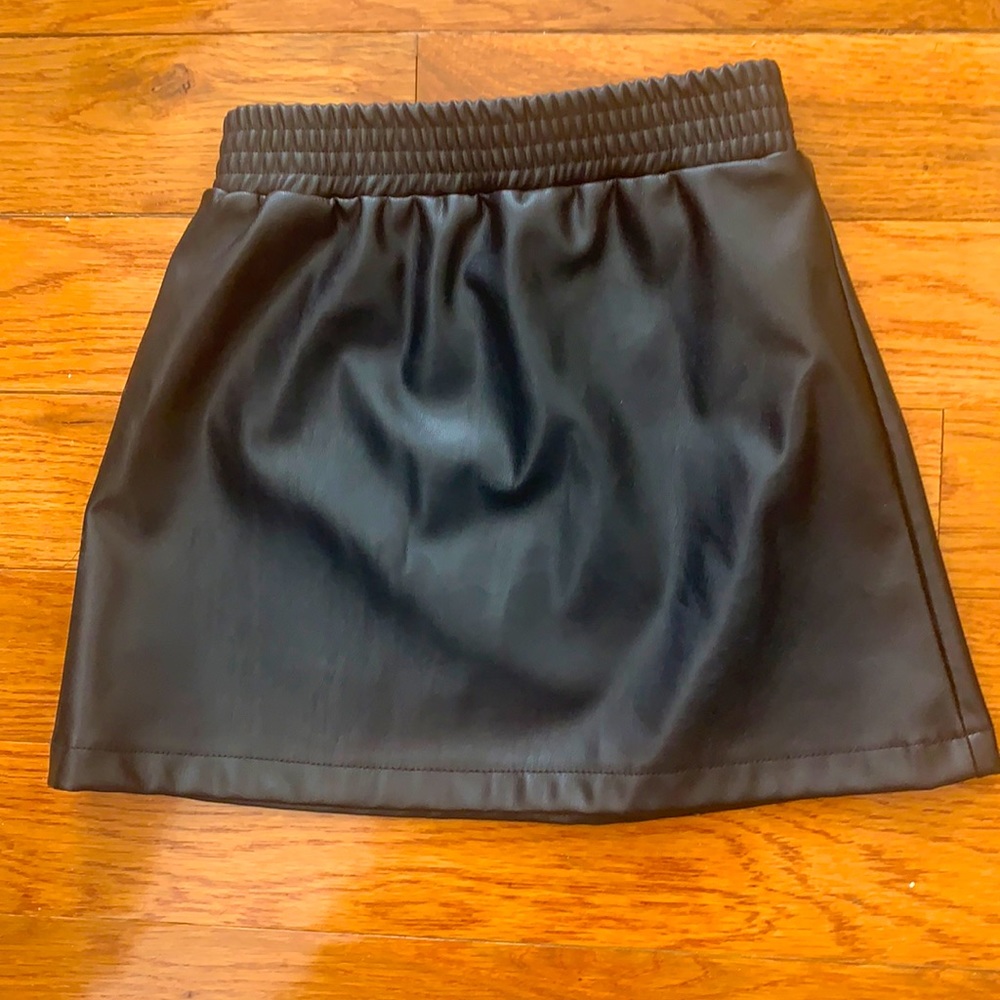 Beautiful “pleather” girls skirt